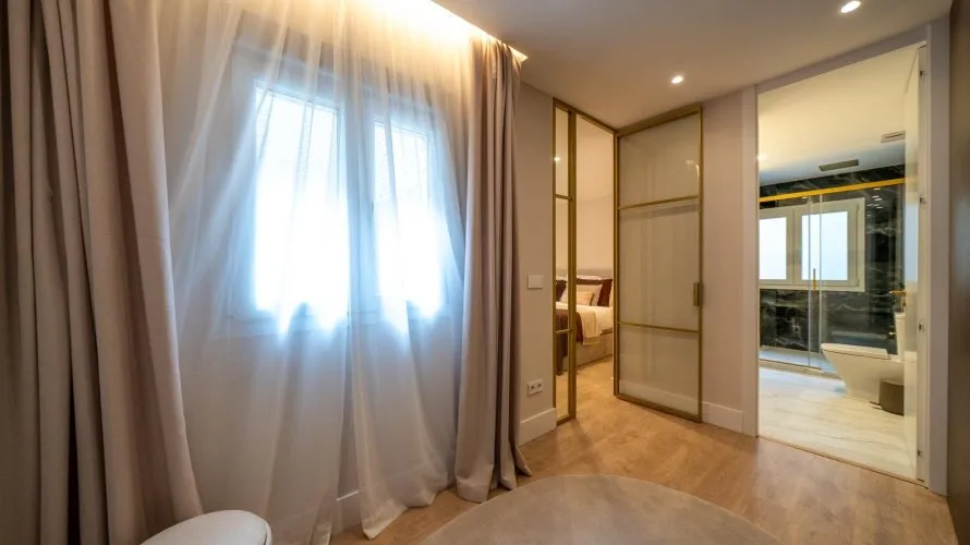 Apartamento de 3 dormitorios en Madrid, Spain No. 921 № 28