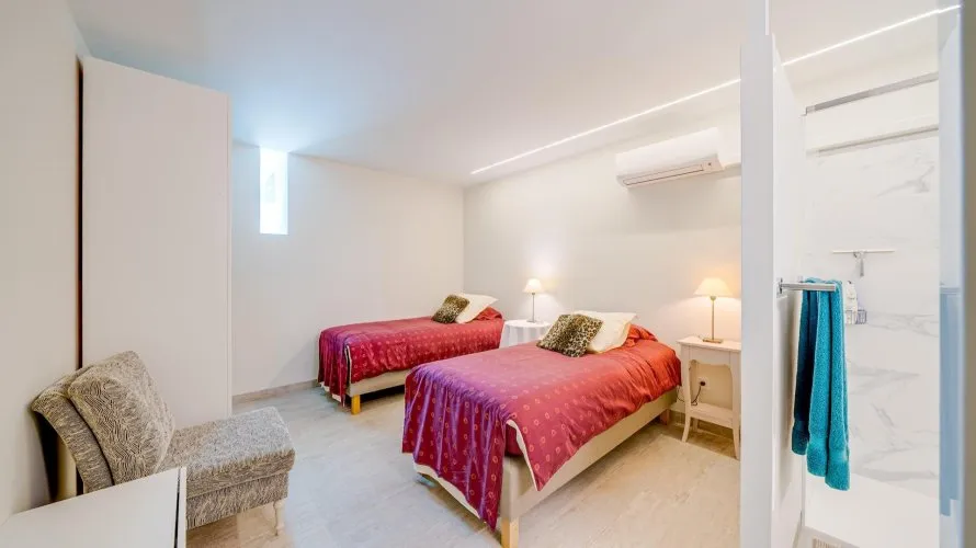 Villa de 5 dormitorios en Finestrat, Spain No. 458 № 21