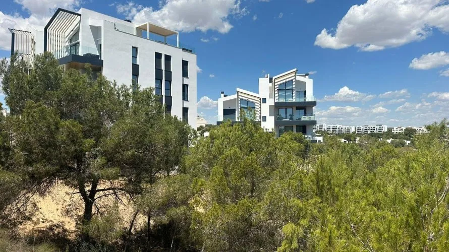 Apartamento de 2 dormitorios en Orihuela, Spain No. 117 № 8