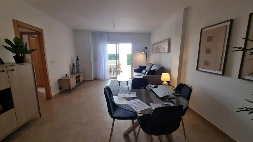 Apartamento de 2 dormitorios en La Zenia, Spain No. 686 № 4