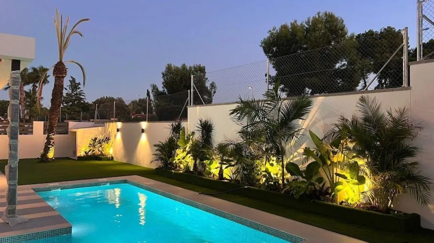 Villa de 3 dormitorios en Alicante, Spain No. 534 № 18