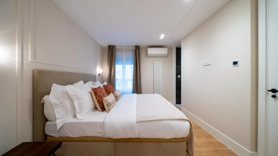 Apartamento de 3 dormitorios en Madrid, Spain No. 87 № 1