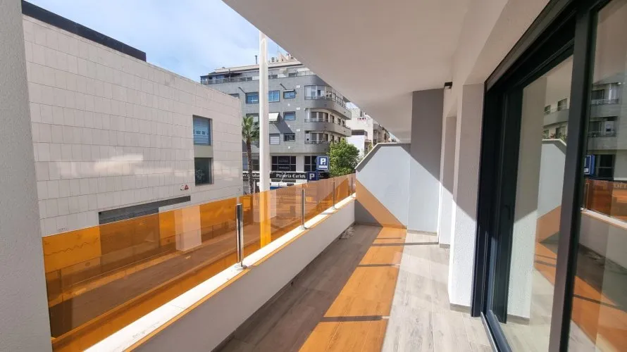 Apartamento de 3 dormitorios en Torrevieja, Spain No. 104 № 19
