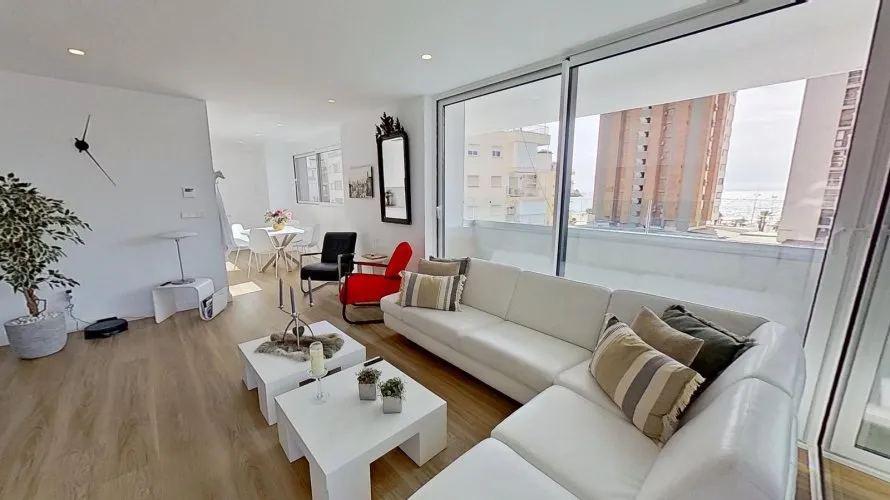 Apartamento de 2 dormitorios en Benidorm, Spain No. 107 № 25