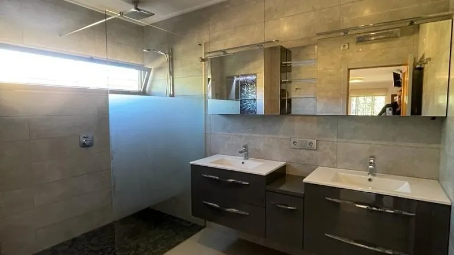 Villa de 4 dormitorios en Torrevieja, Spain No. 99 № 10