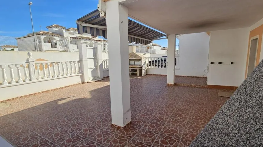Ático de 4 dormitorios en Torrevieja, Spain No. 641 № 1