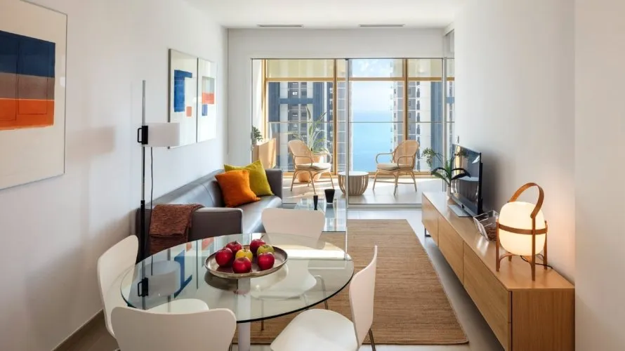 Apartamento de 3 dormitorios en Benidorm, Spain No. 367 № 1