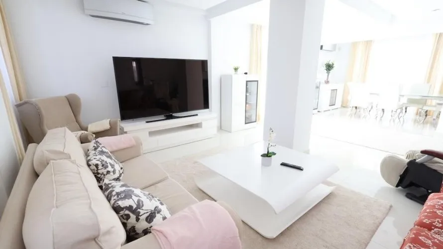 Apartamento de 4 dormitorios en Cabo Roig, Spain No. 846 № 7