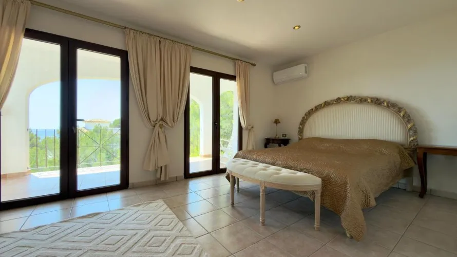 Villa de 500m² en Altea, Spain No. 871 № 5