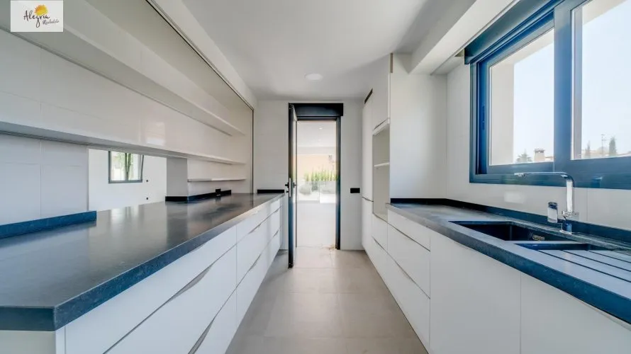 Villa de 5 dormitorios en Calpe, Spain No. 443 № 18
