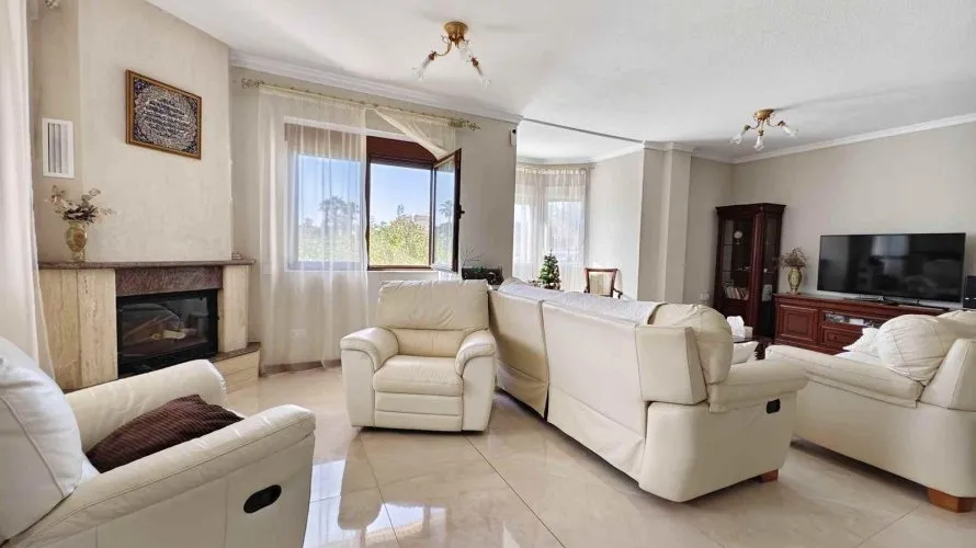 Villa de 5 dormitorios en Ciudad Quesada, Spain No. 105 № 16