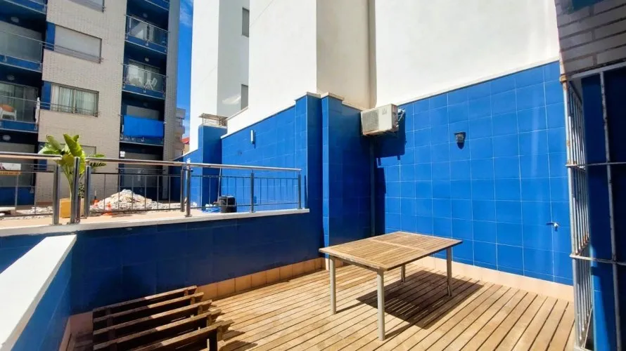 Apartamento de 4 dormitorios en Torrevieja, Spain No. 561 № 4