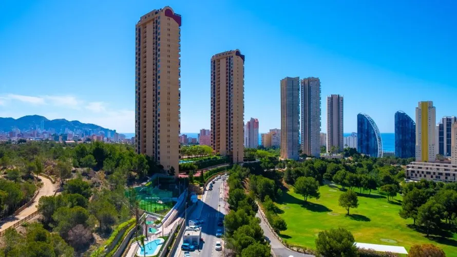 Apartamento de 2 dormitorios en Benidorm, Spain No. 727 № 9