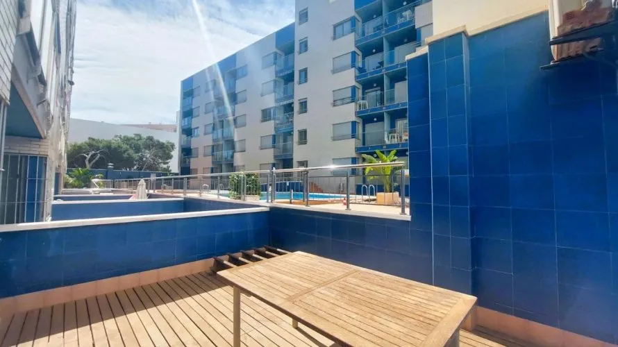 Apartamento de 4 dormitorios en Torrevieja, Spain No. 561 № 3