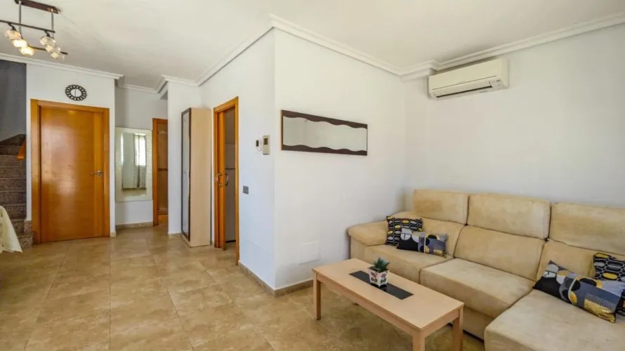 Сasa de 3 dormitorios en La Mata, Spain No. 222 № 8