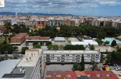 Apartamento de 1 dormitorio en Valencia, Spain No. 875