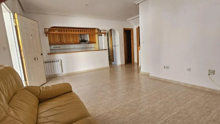 Ático de 4 dormitorios en Torrevieja, Spain No. 641 № 2