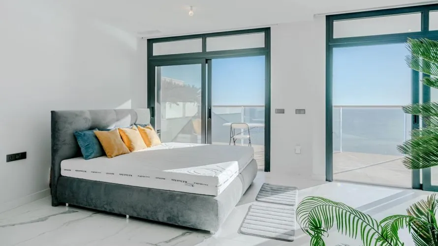 Apartamento de 3 dormitorios en Benidorm, Spain No. 672 № 28