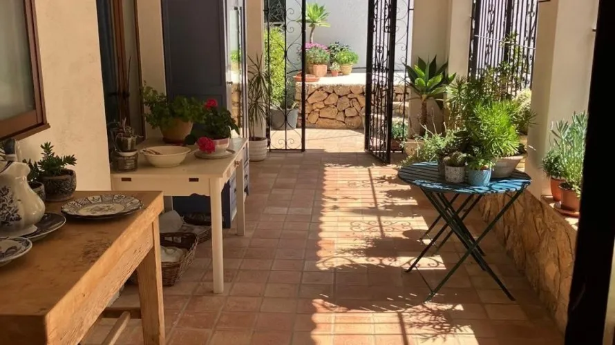 Villa de 4 dormitorios en Albir, Spain No. 586 № 18