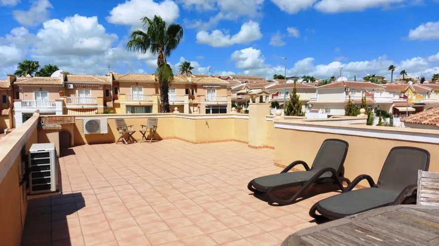 Villa de 3 dormitorios en Ciudad Quesada, Spain No. 492 № 18