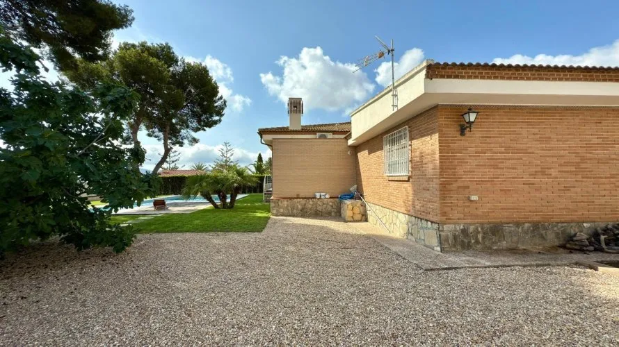 Villa de 3 dormitorios en La Nucia, Spain No. 80 № 22