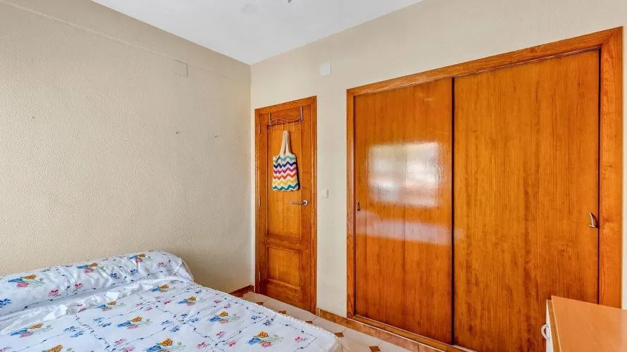 Villa de 4 dormitorios en Torrevieja, Spain No. 835 № 14