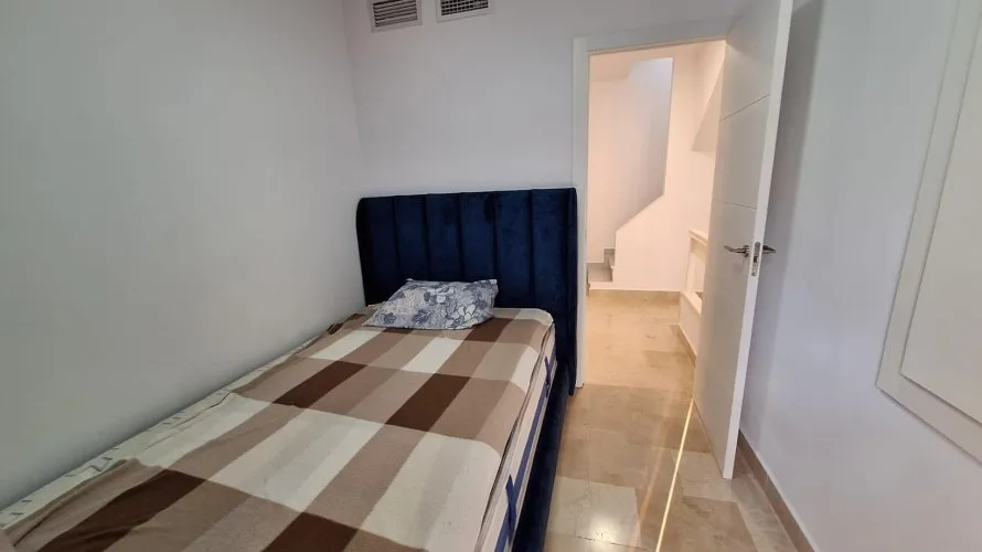 Сasa de 3 dormitorios en Torrevieja, Spain No. 940 № 13
