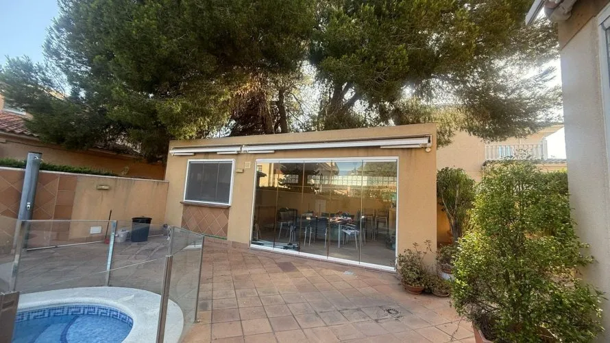 Сasa de 5 dormitorios en Dehesa De Campoamor, Spain No. 127 № 2