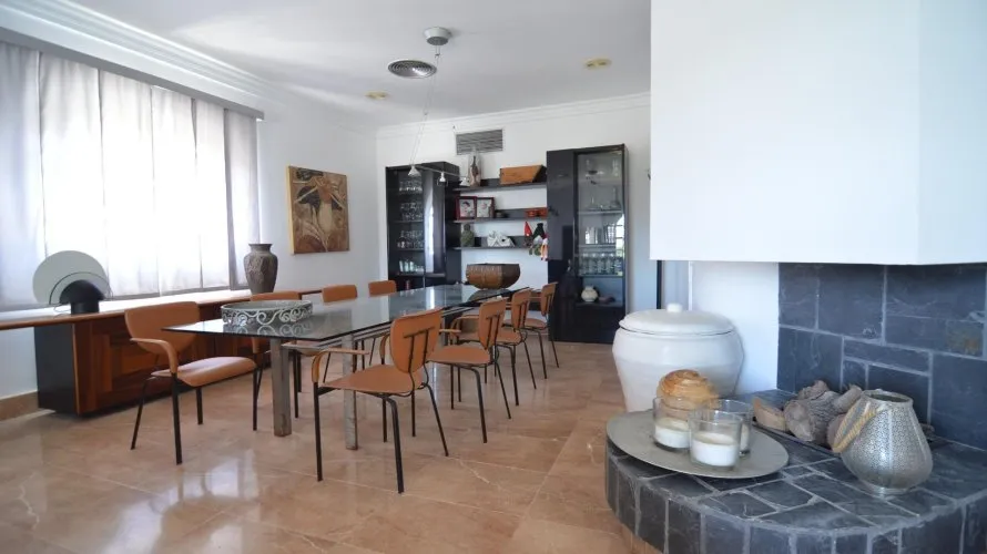 Villa de 4 dormitorios en Torrevieja, Spain No. 113 № 1