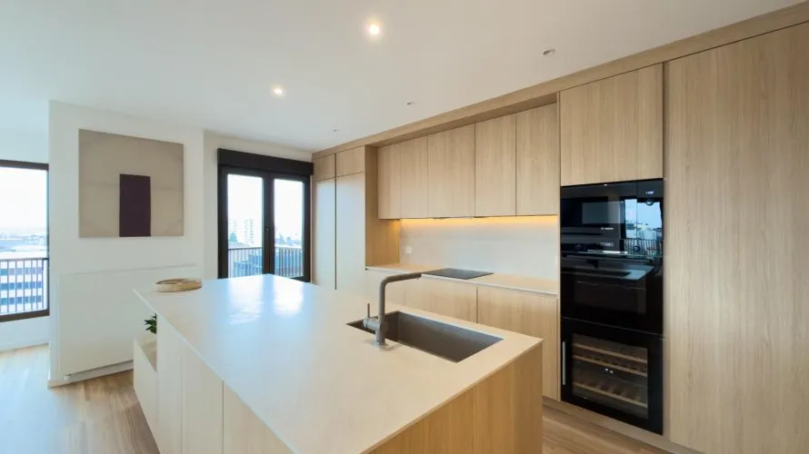 Apartamento de 3 dormitorios en Madrid, Spain No. 956 № 8