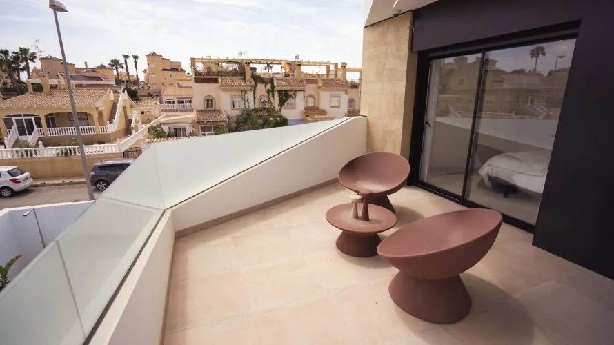 Villa de 3 dormitorios en La Florida, Spain No. 560 № 22