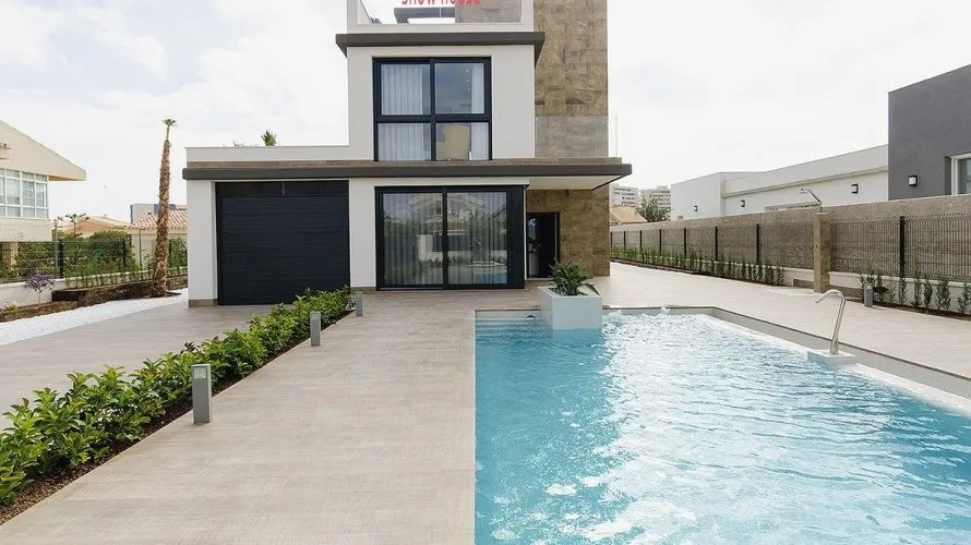 Villa de 4 dormitorios en Playa Honda, Spain No. 280 № 26