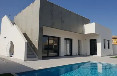 Villa de 3 dormitorios en Pinar De Campoverde, Spain No. 345