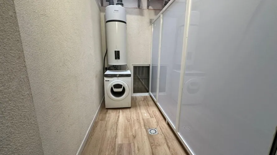 Apartamento de 4 dormitorios en Alicante, Spain No. 573 № 7