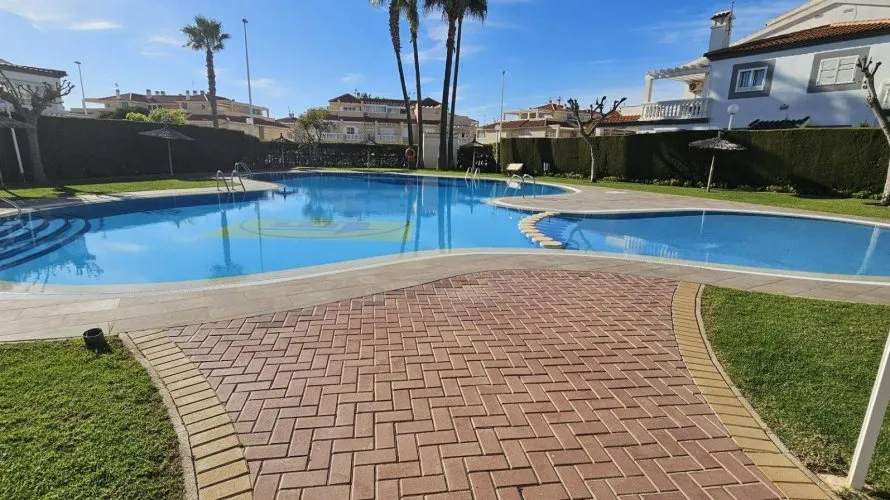 Ático de 4 dormitorios en Torrevieja, Spain No. 641 № 20