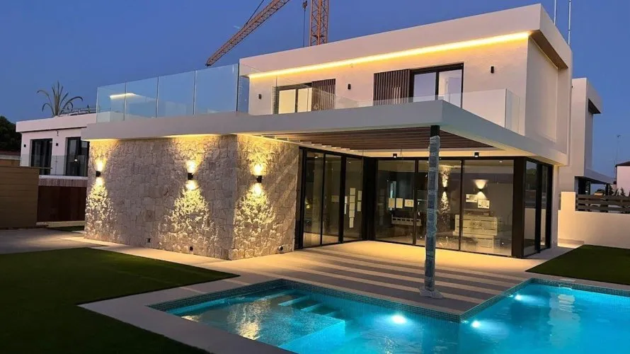 Villa de 3 dormitorios en Alicante, Spain No. 534 № 1