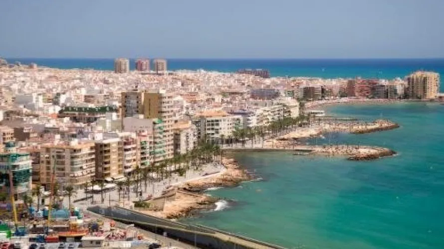 Villa de 3 dormitorios en Torrevieja, Spain No. 407 № 11
