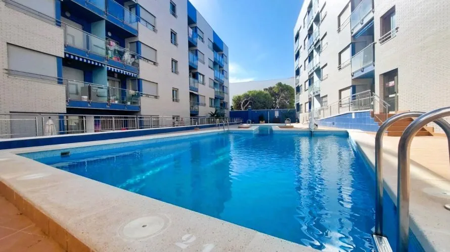 Apartamento de 4 dormitorios en Torrevieja, Spain No. 561 № 6