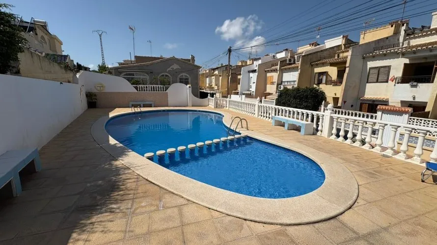 Сasa de 3 dormitorios en Torrevieja, Spain No. 791 № 23