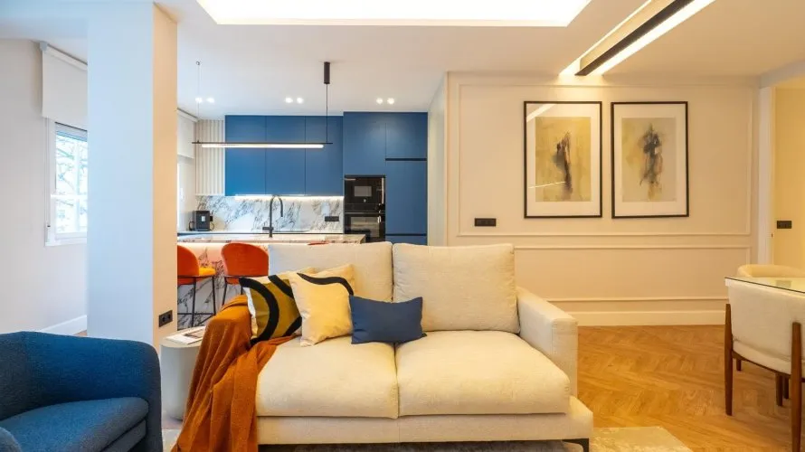Apartamento de 3 dormitorios en Madrid, Spain No. 234 № 6