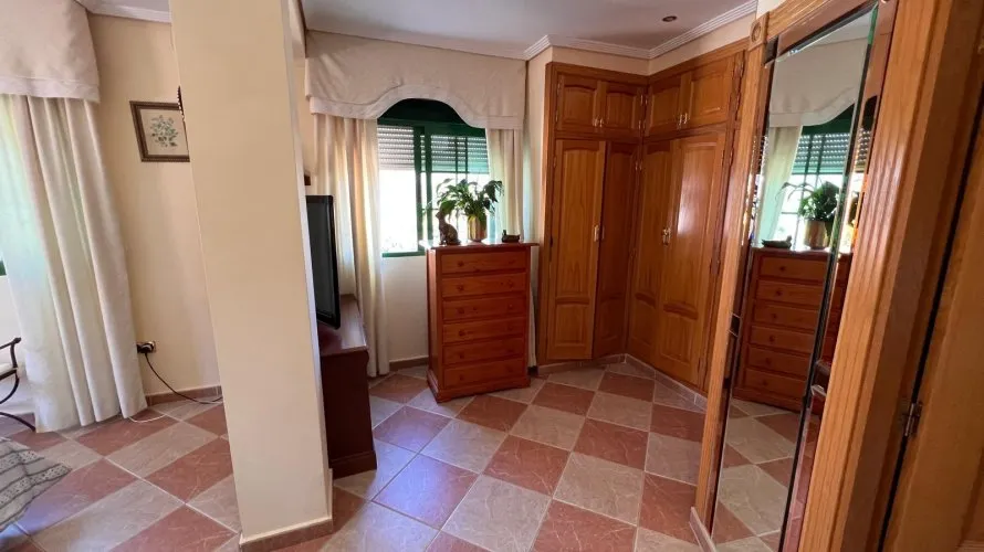 Villa de 480m² en Benidorm, Spain No. 656 № 17