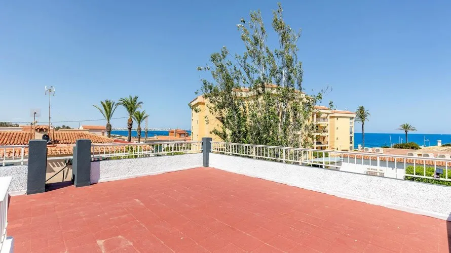 Villa de 4 dormitorios en Torrevieja, Spain No. 835 № 27