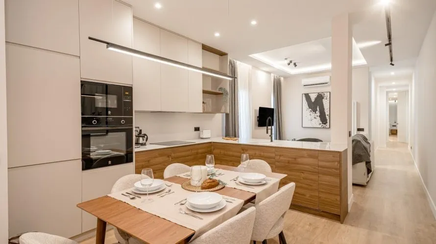 Apartamento de 3 dormitorios en Madrid, Spain No. 550 № 3
