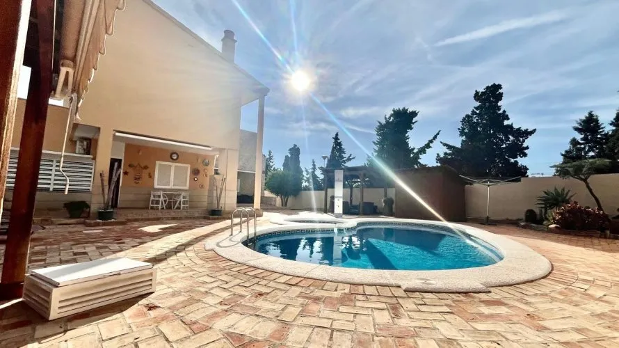 Villa de 4 dormitorios en Torrevieja, Spain No. 229 № 9