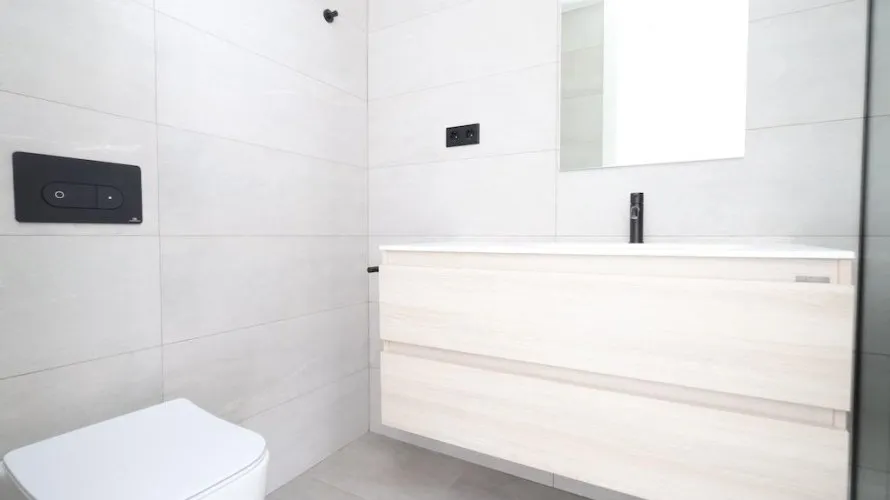 Apartamento de 3 dormitorios en Los Alcázares, Spain No. 654 № 9