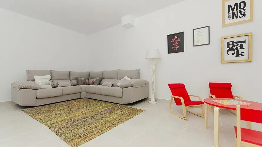 Villa de 4 dormitorios en Playa Honda, Spain No. 280 № 17