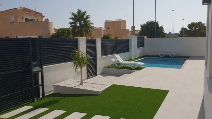 Villa de 3 dormitorios en Pinar De Campoverde, Spain No. 345 № 20