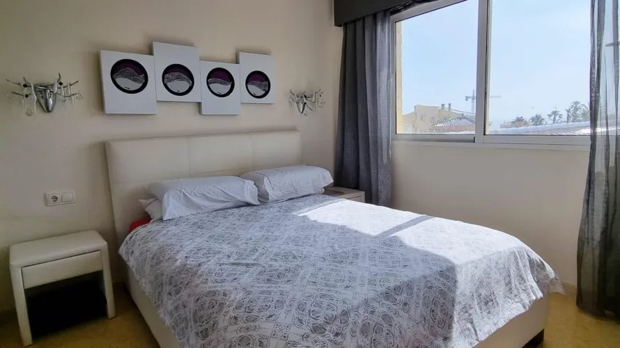 Villa de 239m² en Torrevieja, Spain No. 181 № 12