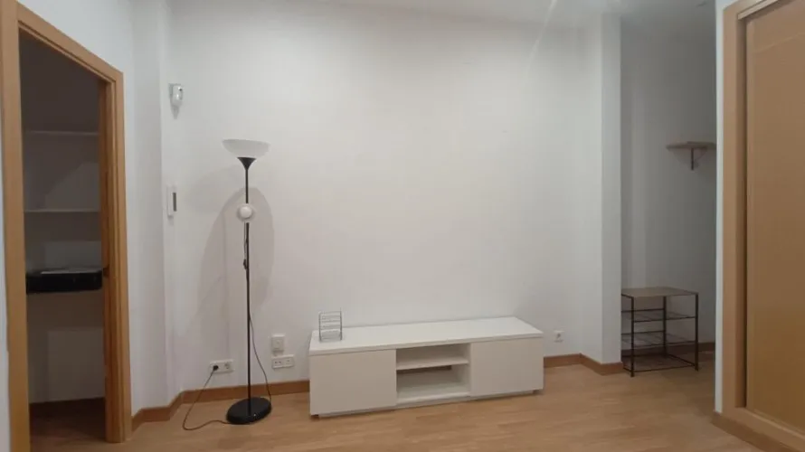 Apartamento de 42m² en Madrid, Spain No. 913 № 11