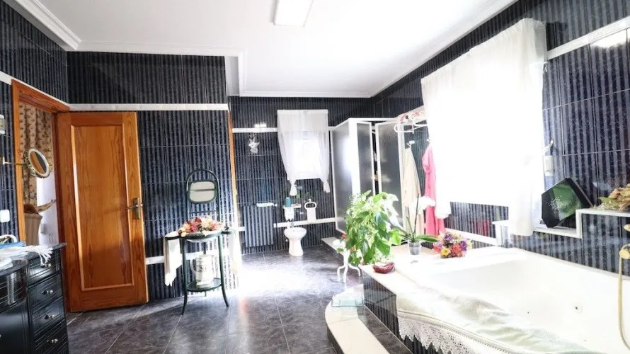Apartamento de 5 dormitorios en El Chaparral, Spain No. 562 № 16
